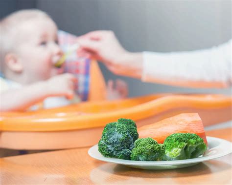 10 aylık bebek için brokoli çorbası